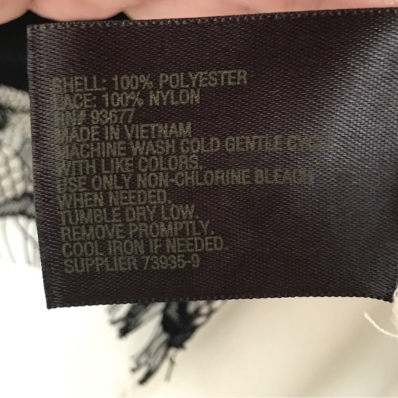 Worthington Black and White Long Sleeve V-neck Blouse with Lace Trim - Picture 5 of 5